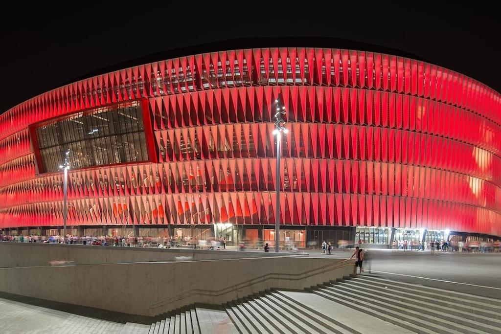 San Mames Football & Parking Bilbao Esterno foto