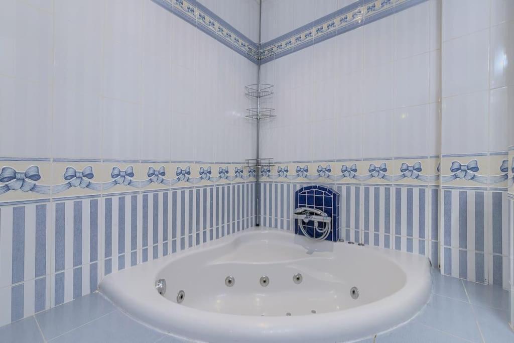 San Mames Football & Parking Bilbao Esterno foto